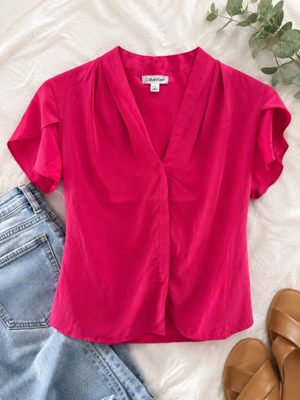 Calvin Klein Bright Pink V-Neck Short Sleeve Blouse Women's Career Top small